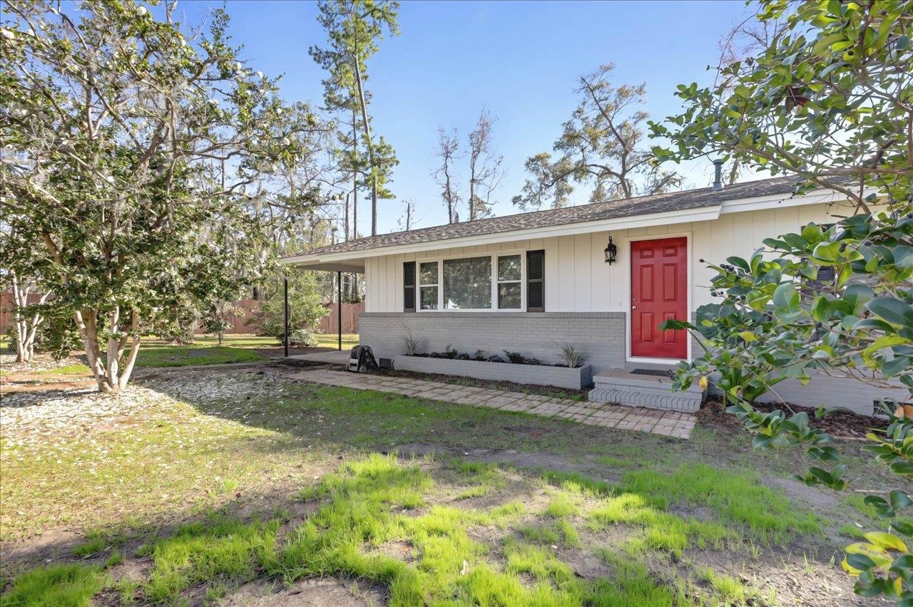 1211 Hemlock Street, Tallahassee, Texas image 2