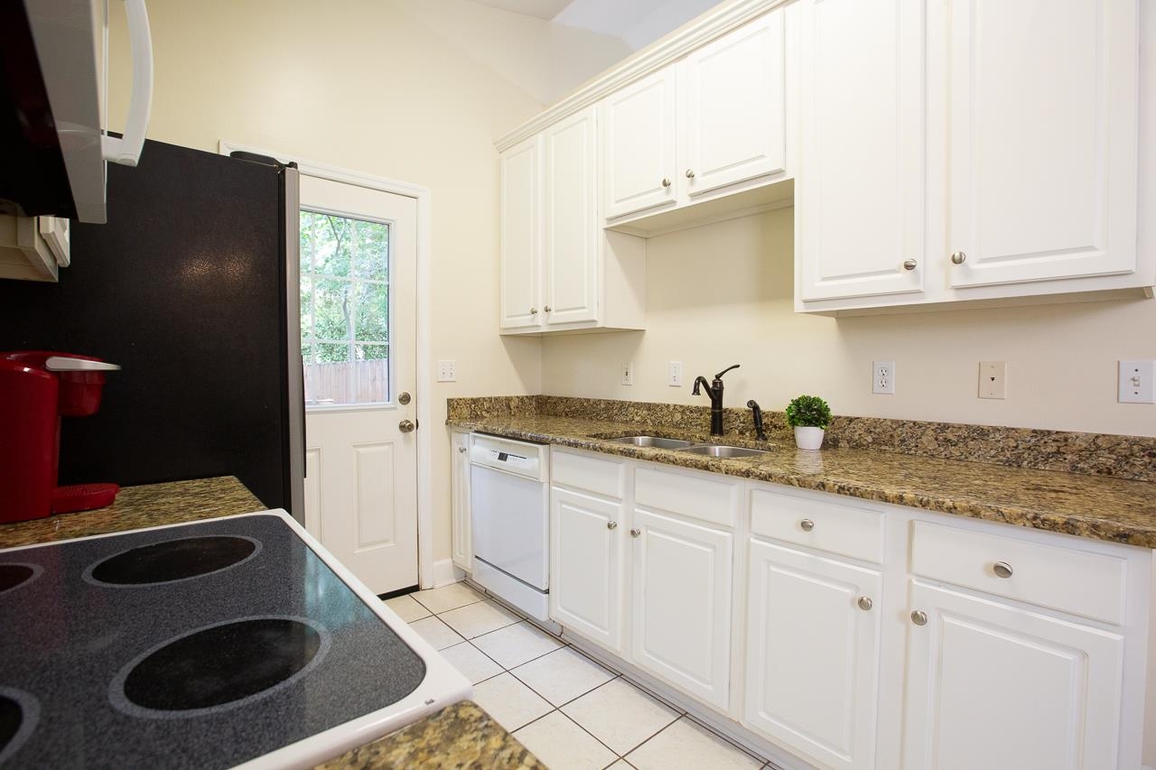 2560 Centerville Court #11, Tallahassee, Texas image 19