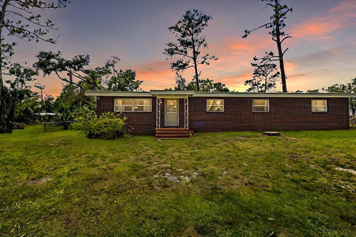 301 N Manila Avenue, Perry, Florida image 1