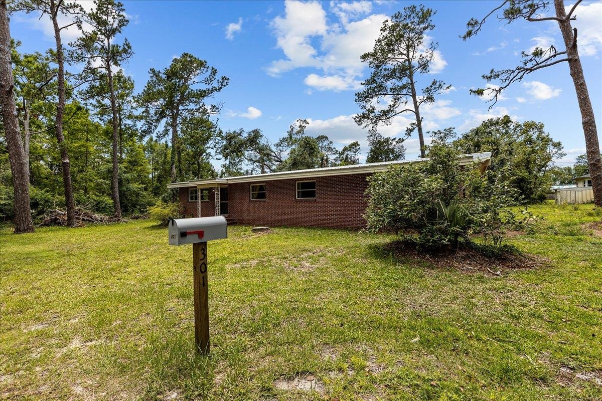 301 N Manila Avenue, Perry, Florida image 37