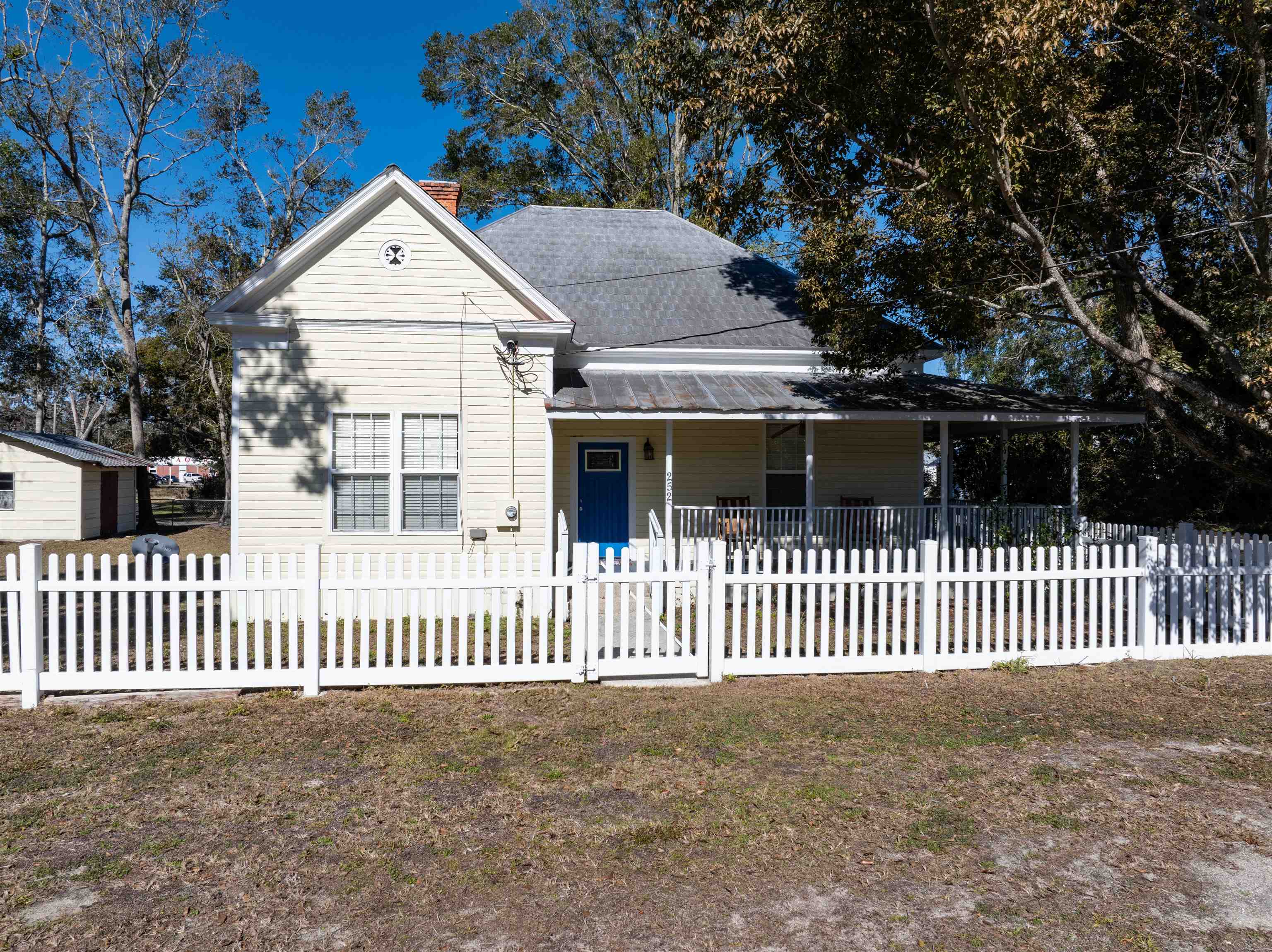 252 SW Laura Street, Mayo, Florida image 1