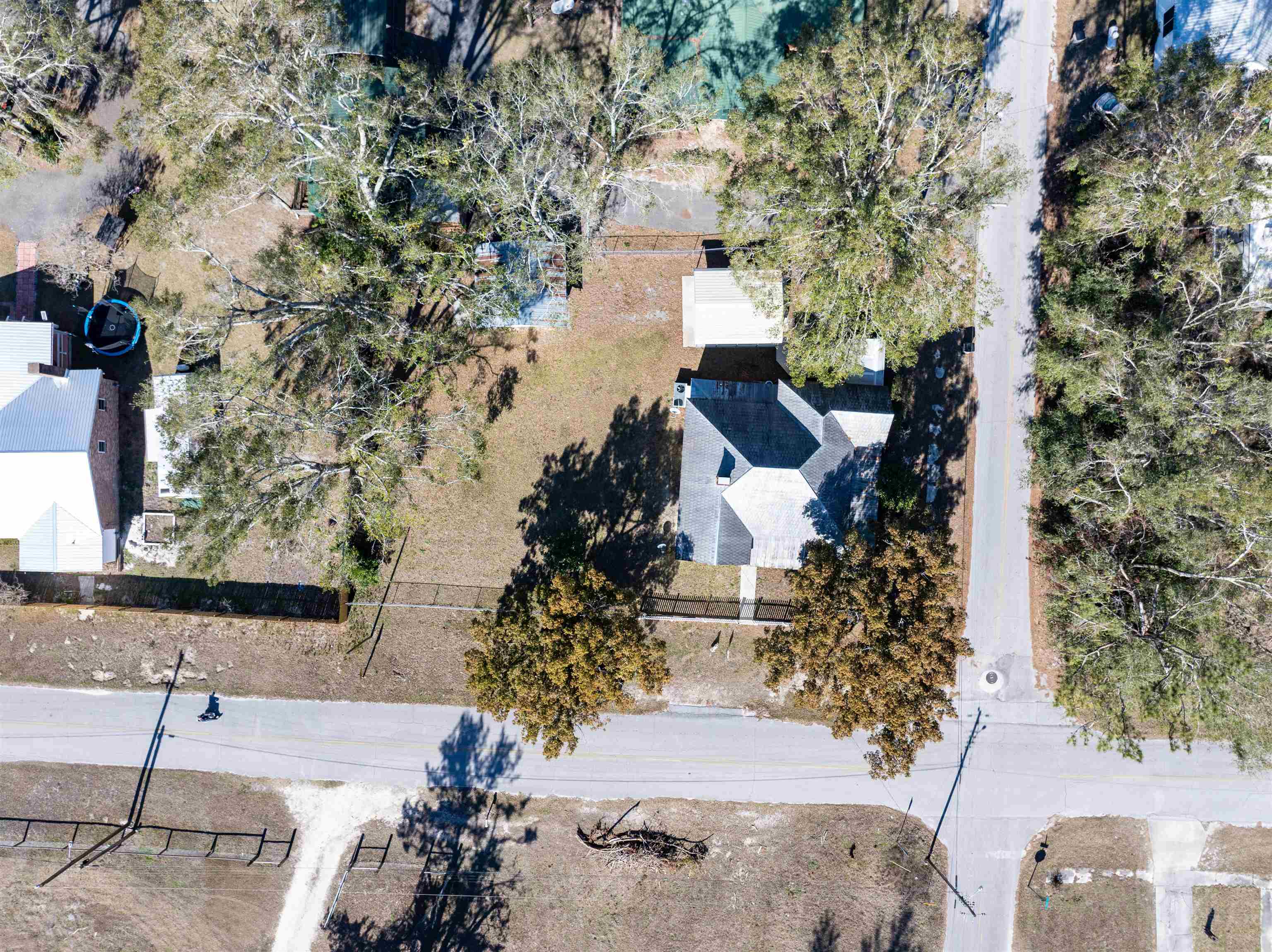 252 SW Laura Street, Mayo, Florida image 33