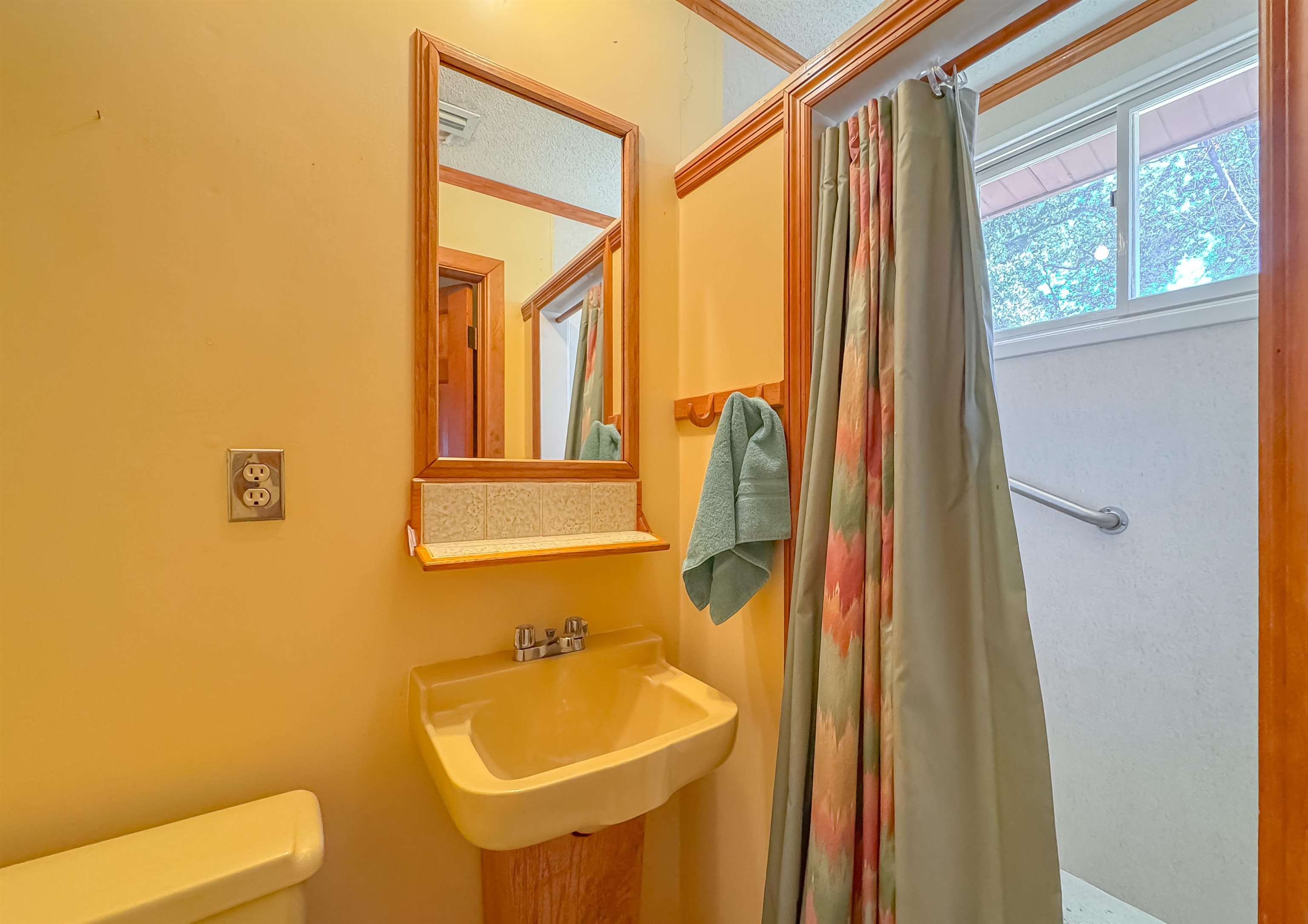 12940 NW Pea Ridge Road, Bristol, Florida image 33