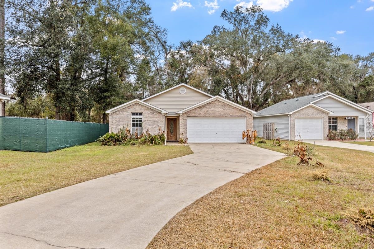 4512 Russells Pond Lane, Tallahassee, Texas image 1