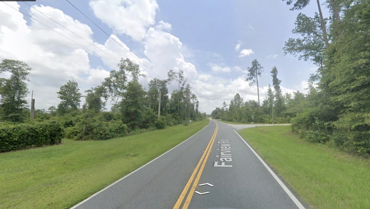 Matanzas Court, Alford, Florida image 2