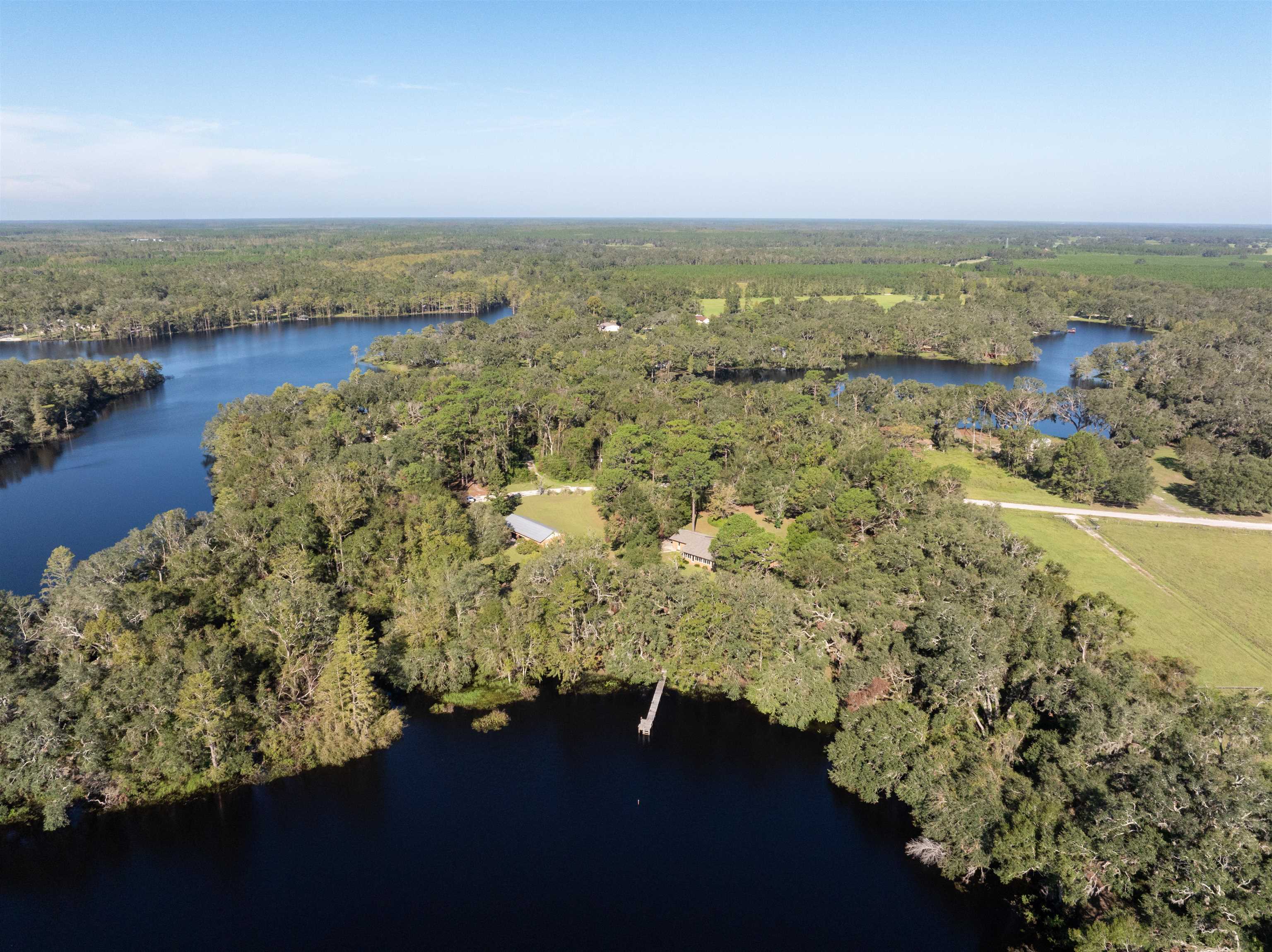 Learn more about this property located in Branford, FL