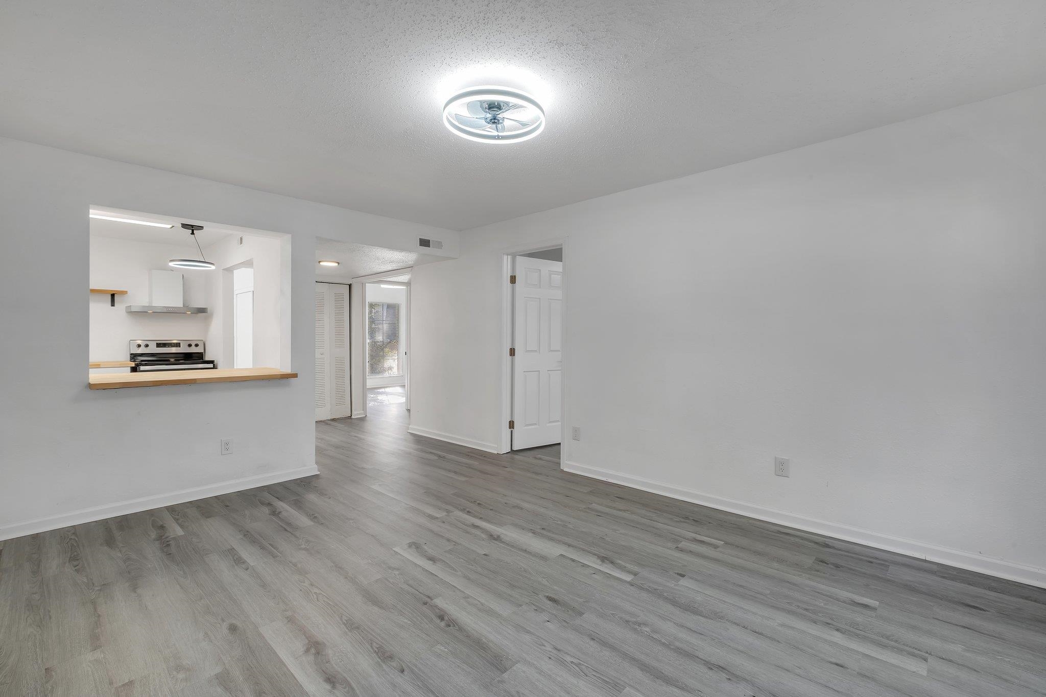 2020 Continental #103, Tallahassee, Texas image 3