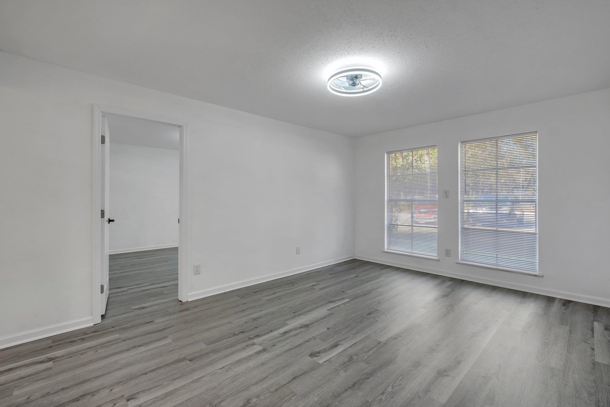 2020 Continental #103, Tallahassee, Texas image 4