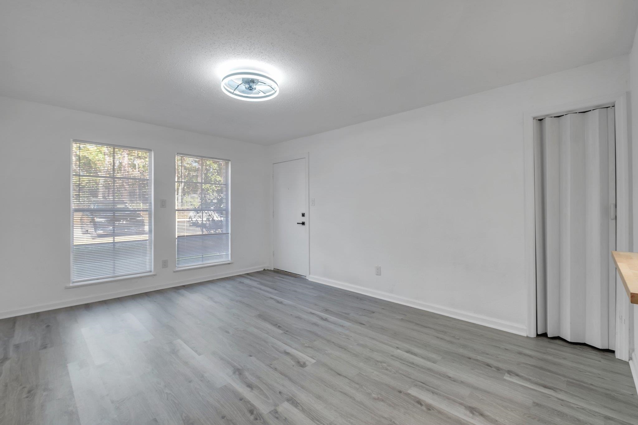 2020 Continental #103, Tallahassee, Texas image 5