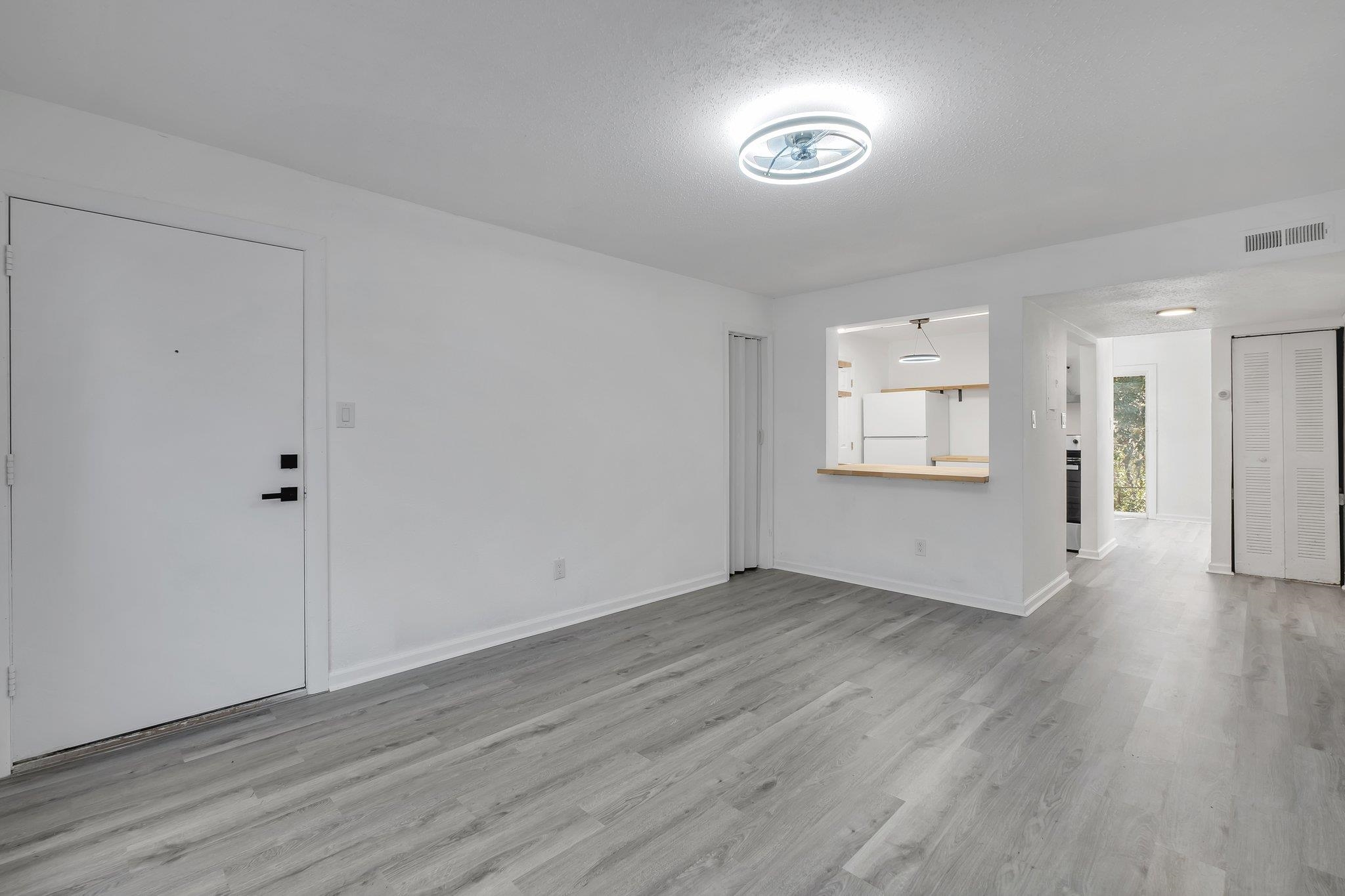 2020 Continental #103, Tallahassee, Texas image 6