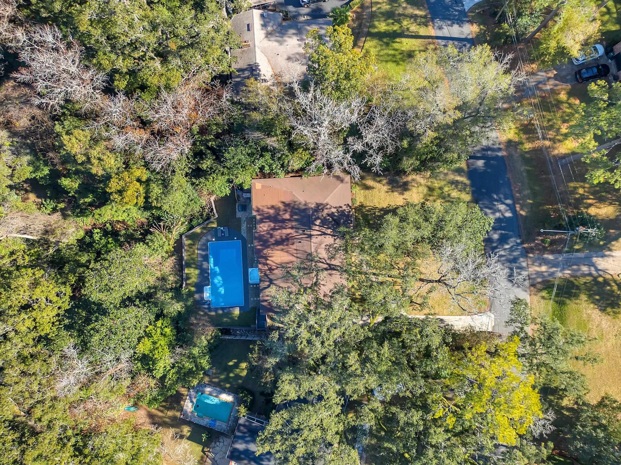 906 Lasswade Drive, Tallahassee, Texas image 39