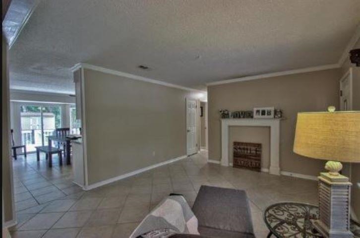 6842 Tomy Lee Trail, Tallahassee, Texas image 5