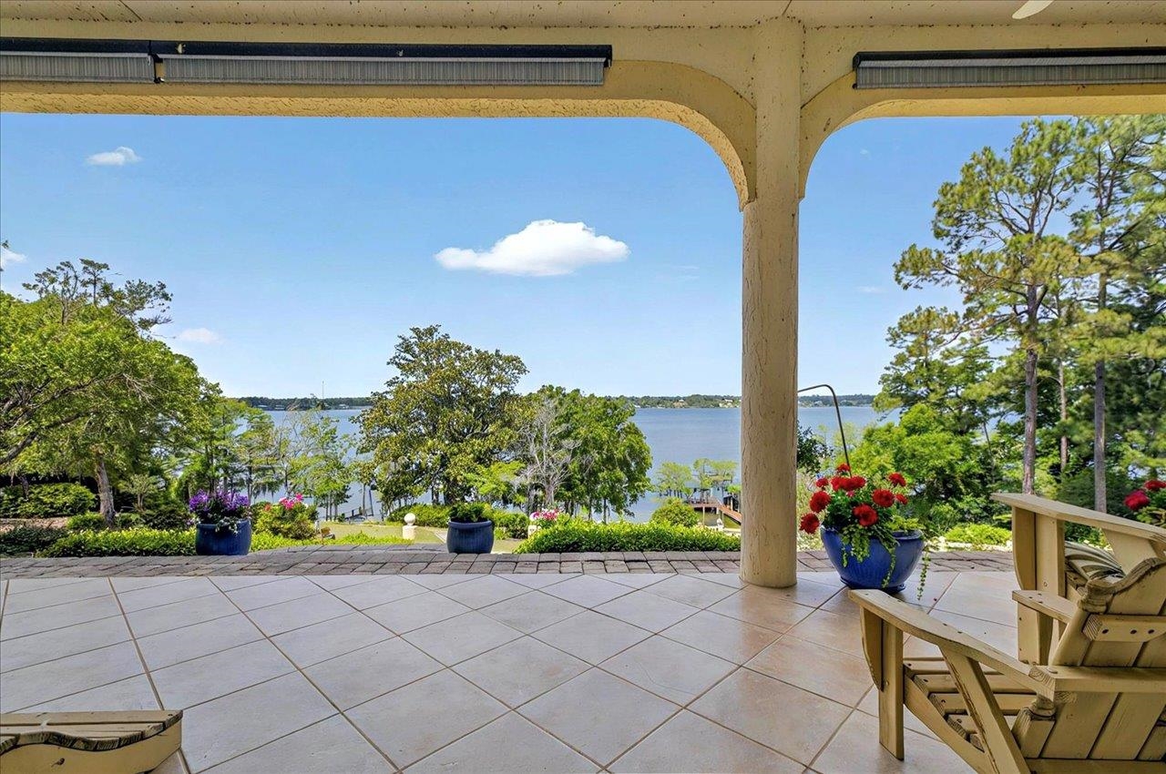 333 Compass Lake Drive, Alford, Florida image 10