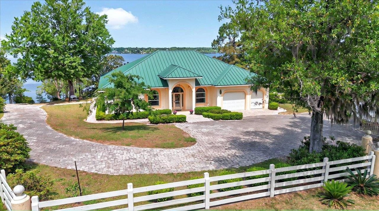 333 Compass Lake Drive, Alford, Florida image 11
