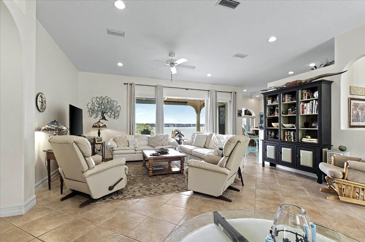 333 Compass Lake Drive, Alford, Florida image 18