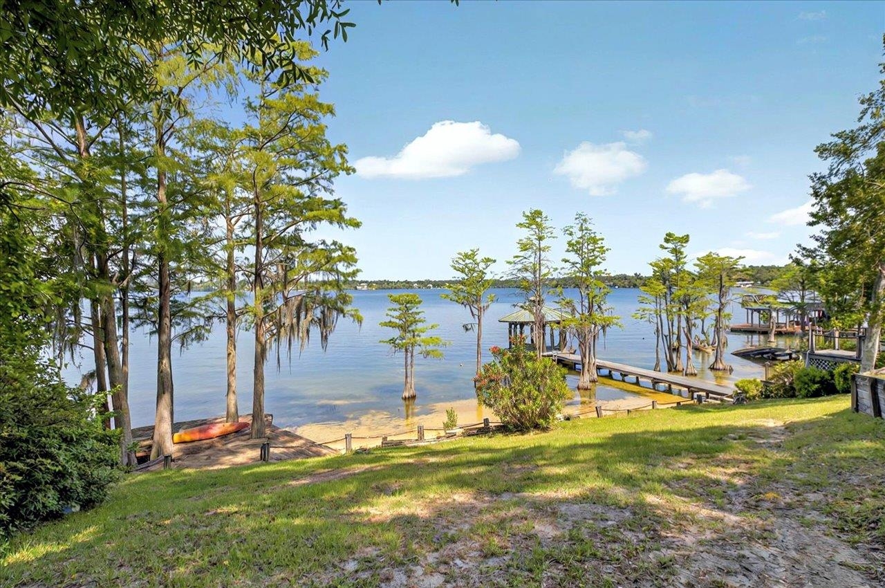 333 Compass Lake Drive, Alford, Florida image 7