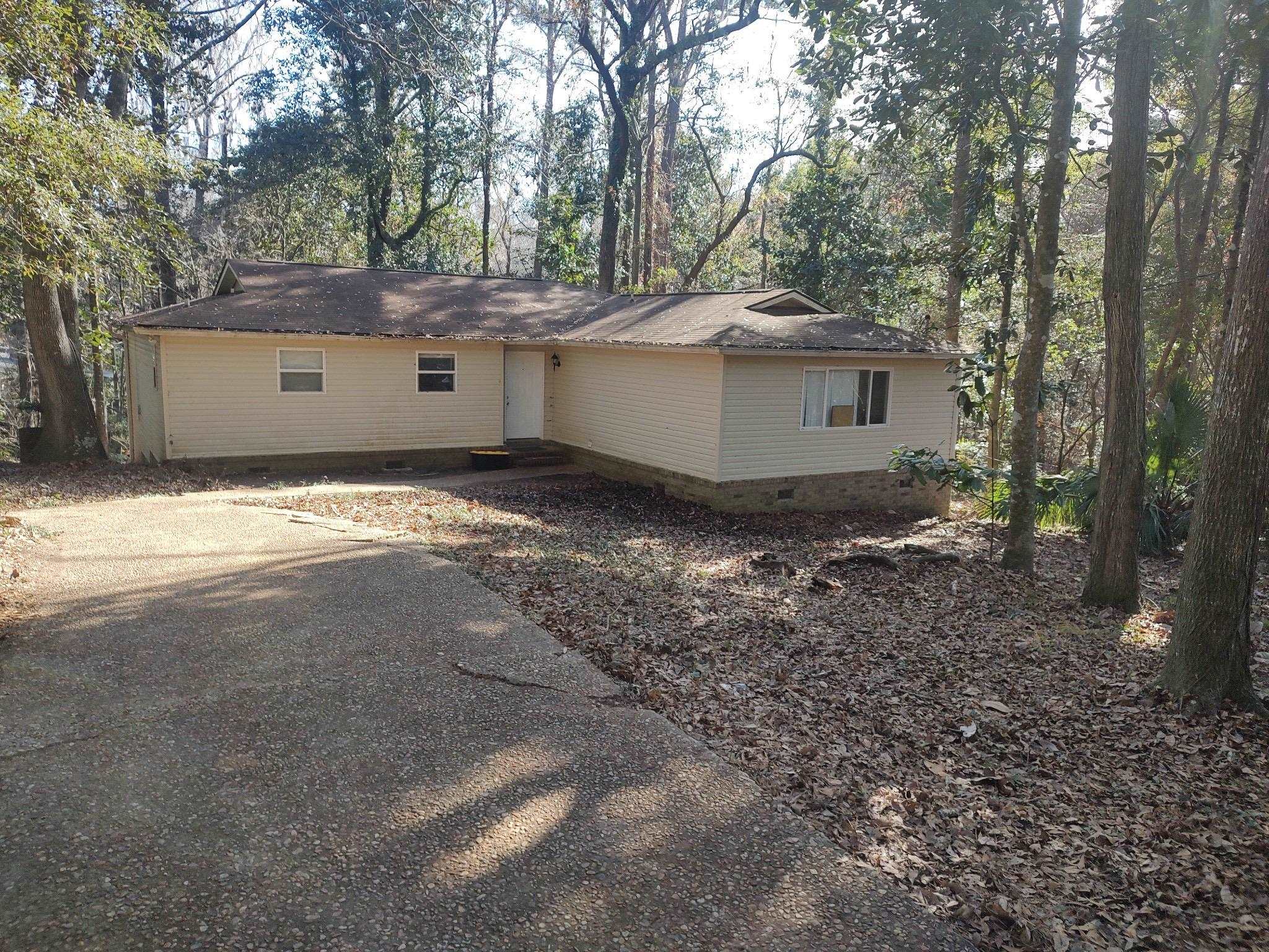 2809 Glennis Court, Tallahassee, Texas image 1