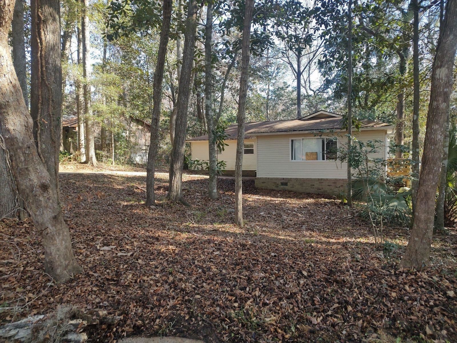 2809 Glennis Court, Tallahassee, Texas image 2