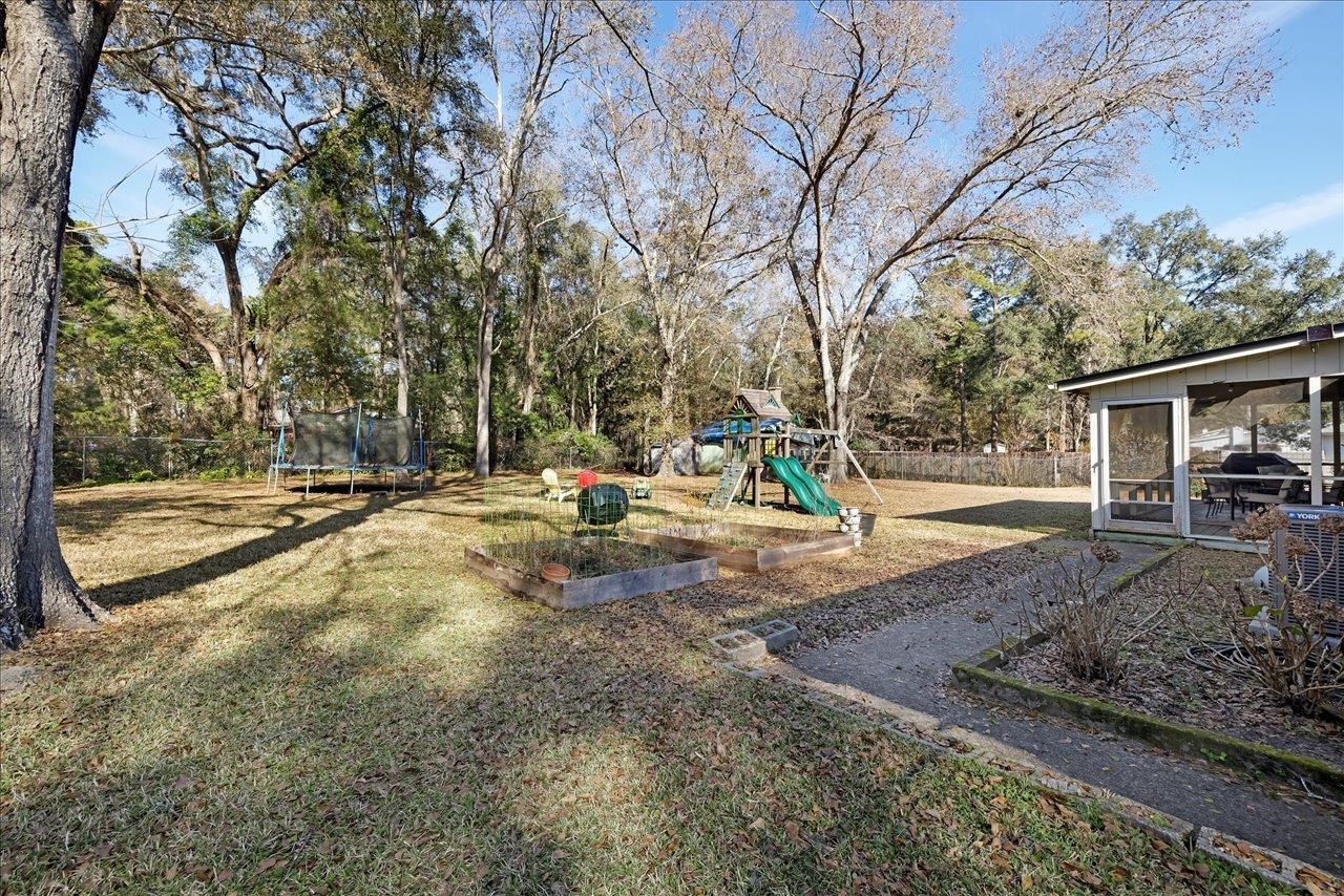 6928 Tomy Lee Trail, Tallahassee, Texas image 30