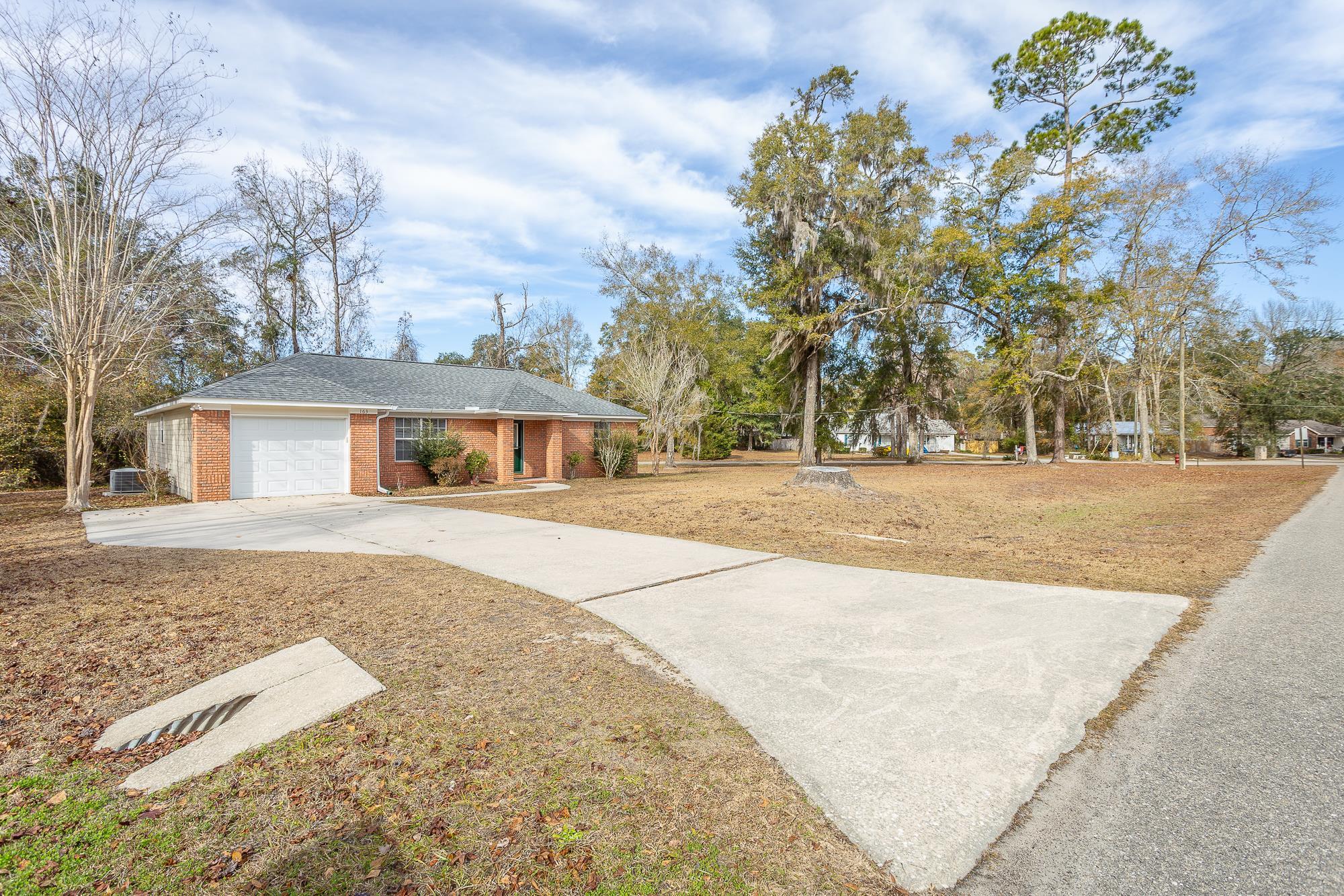 163 Shadow Oak Circle, Crawfordville, Texas image 3