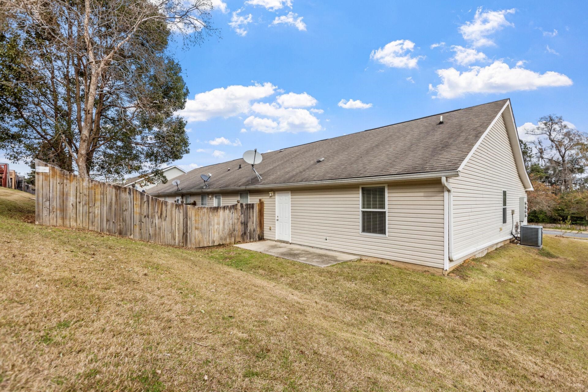 2414 Quazar Circle, Tallahassee, Texas image 2