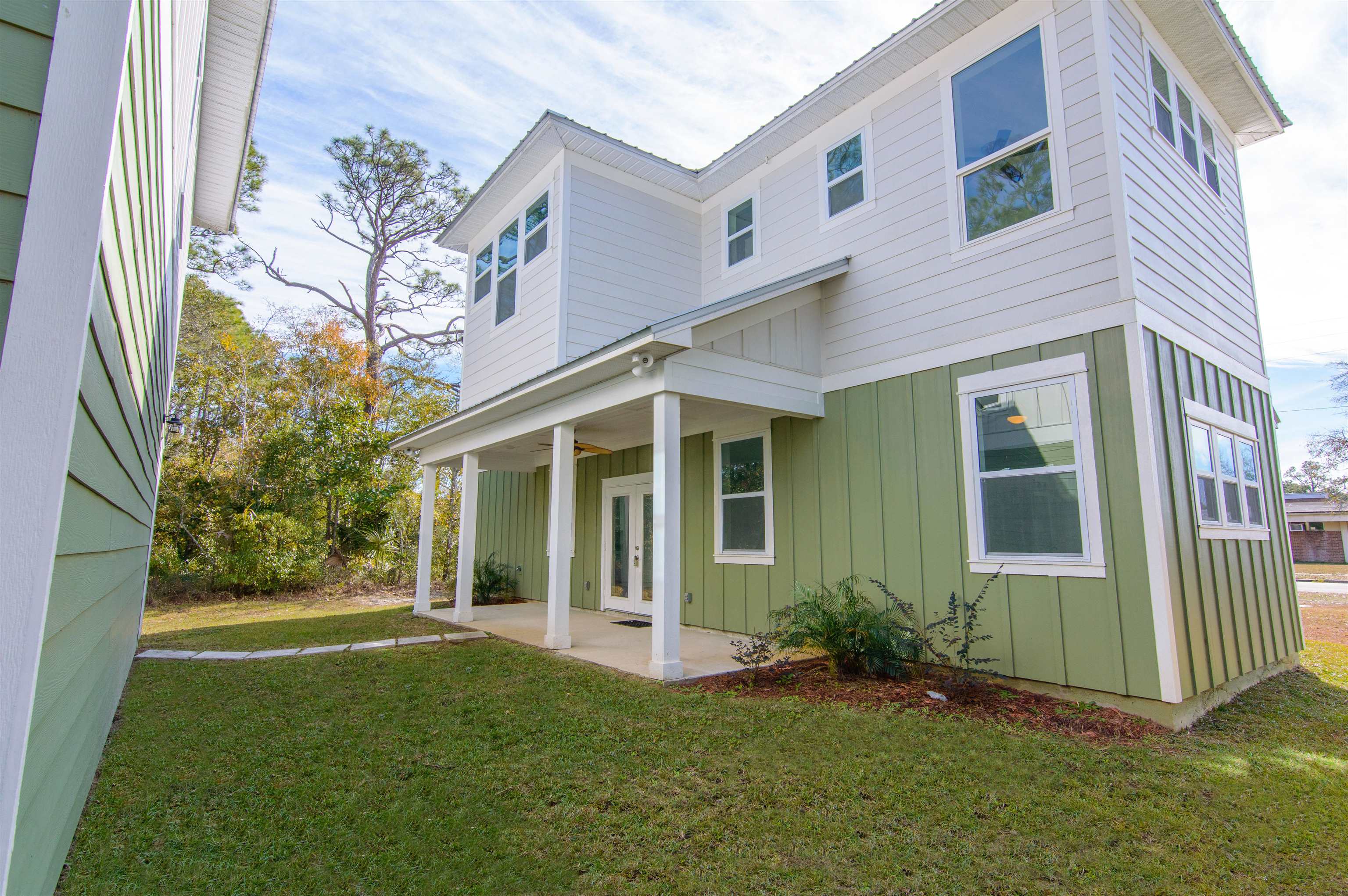 195 SE 14th Street, Apalachicola, Florida image 3