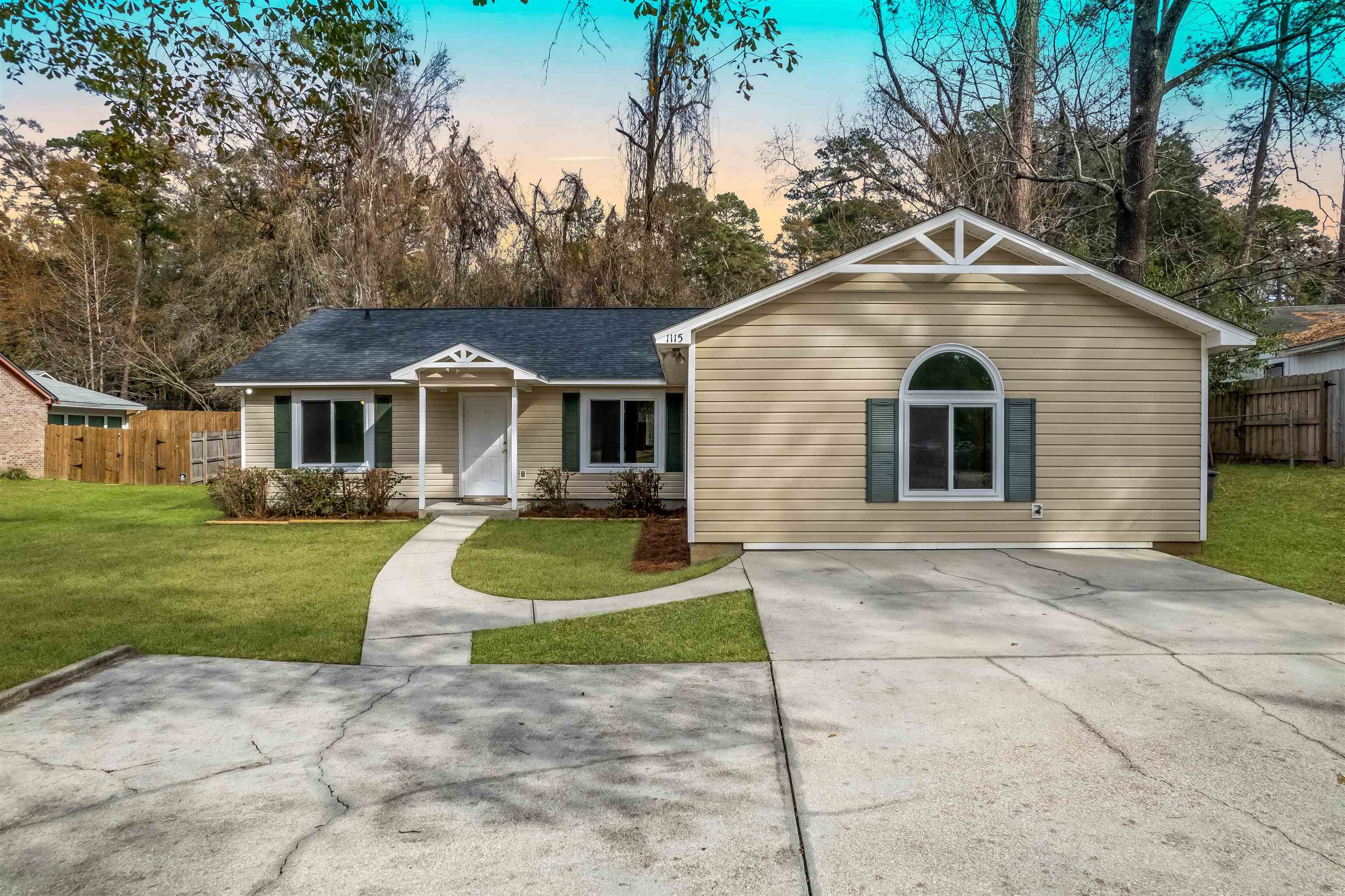 1115 Woodbern Lane, Tallahassee, Texas image 1