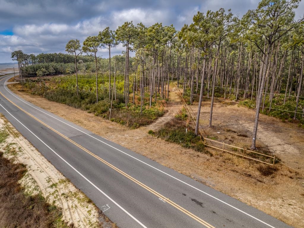1517 Highway 98, East Point, Florida image 11