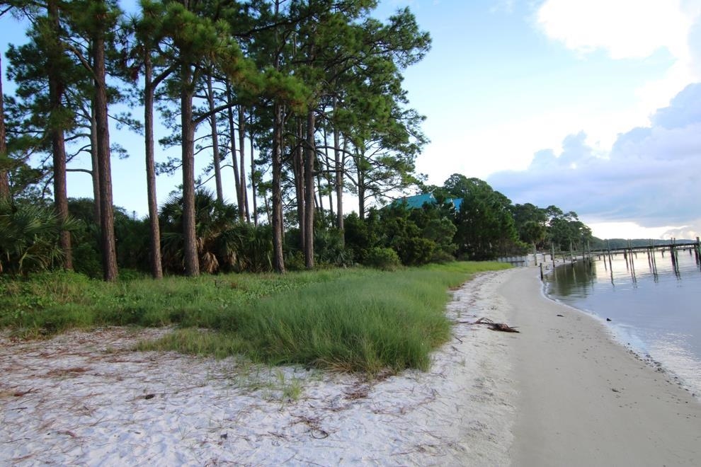 2222 Highway 98 East, Carrabelle, Florida image 6