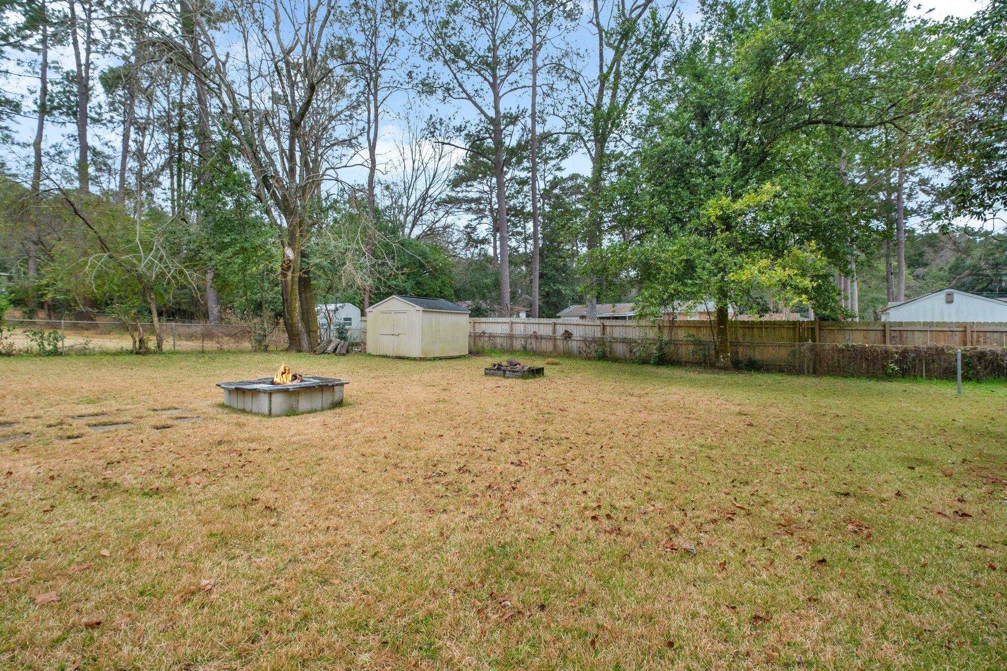 2408 Almond Drive, Tallahassee, Florida image 26