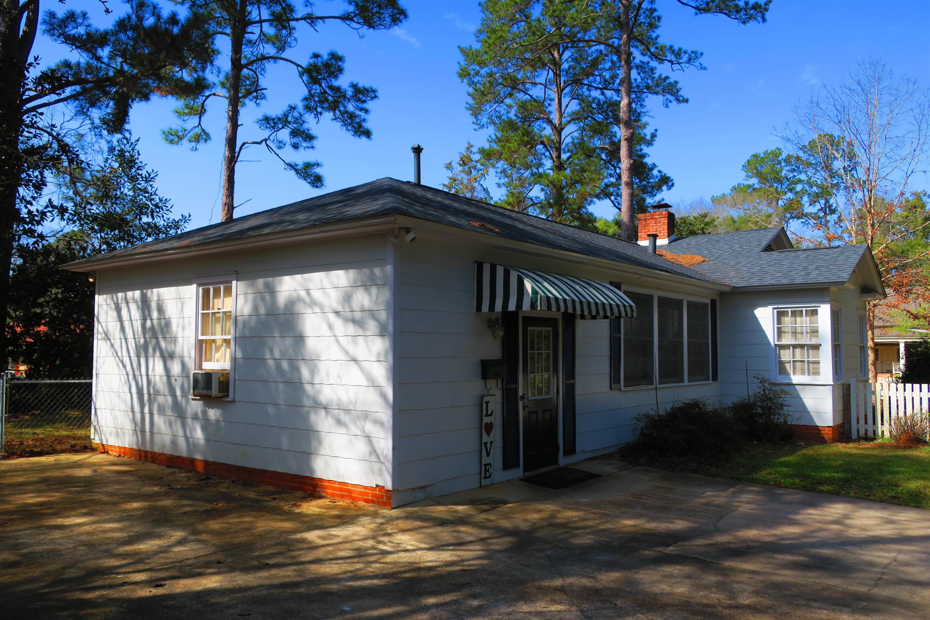 915 Hillcrest Avenue, Quincy, Florida image 2