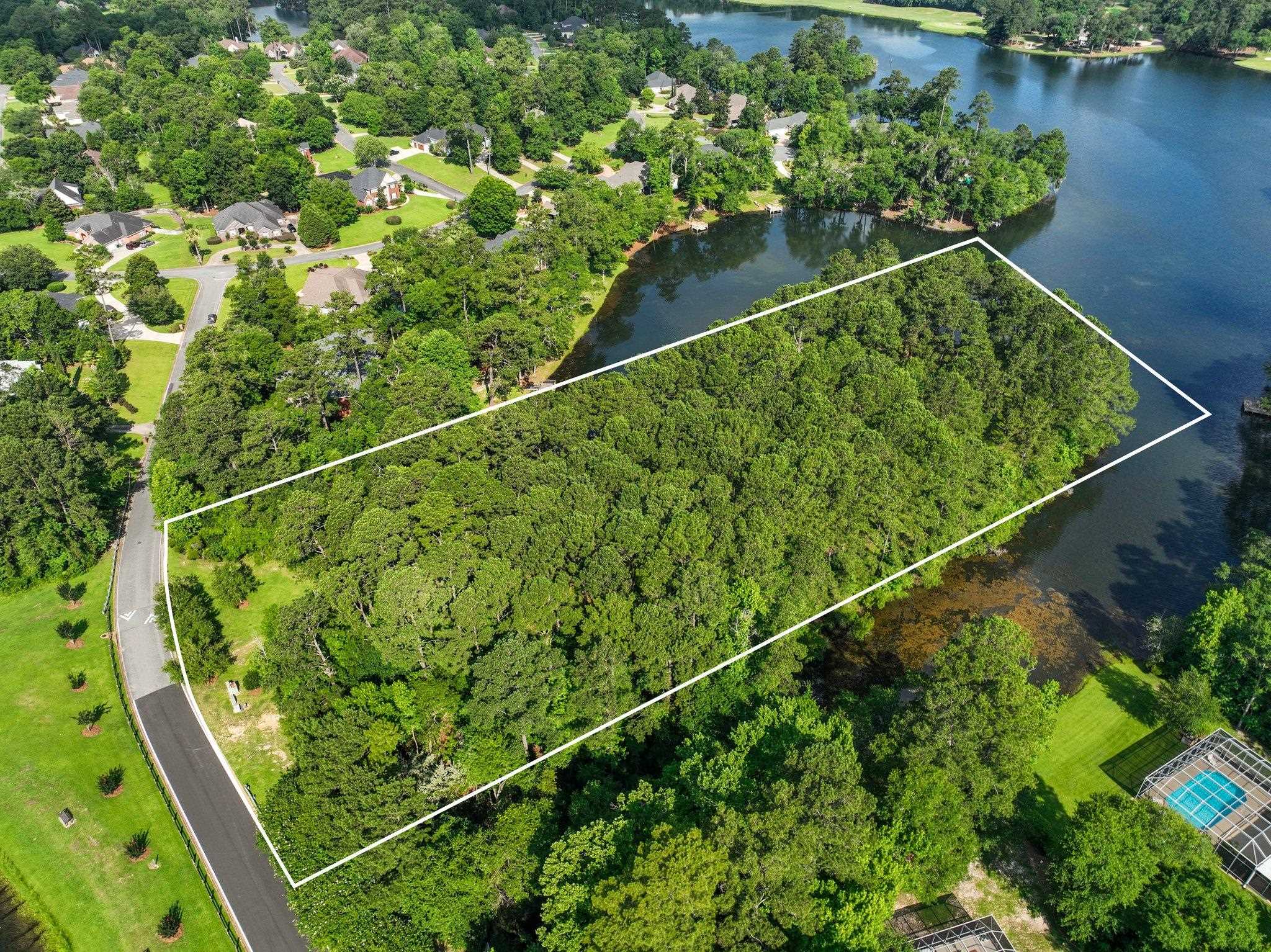 8857 Glen Abby Drive, Tallahassee, Florida image 2