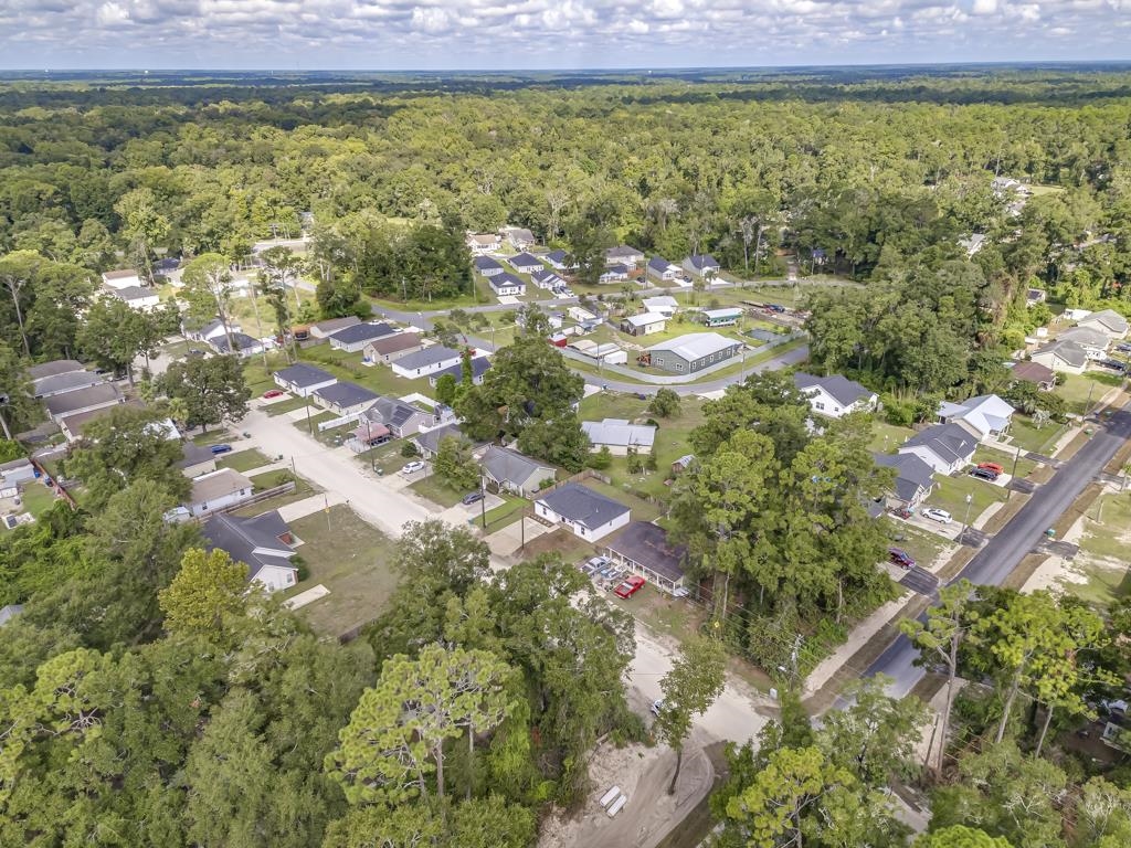178 Broken Bow Trail, Crawfordville, Florida image 9