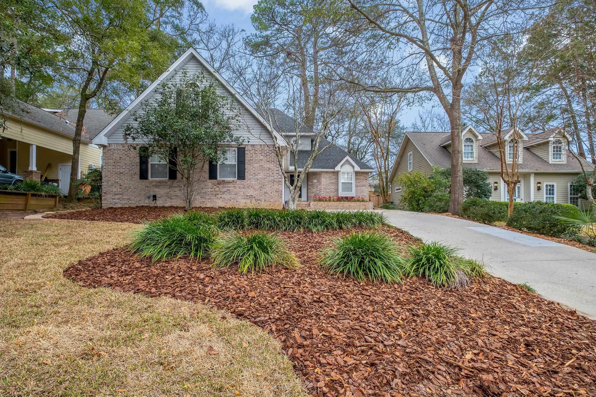 2022 Forest Glen Court, Tallahassee, Texas image 2