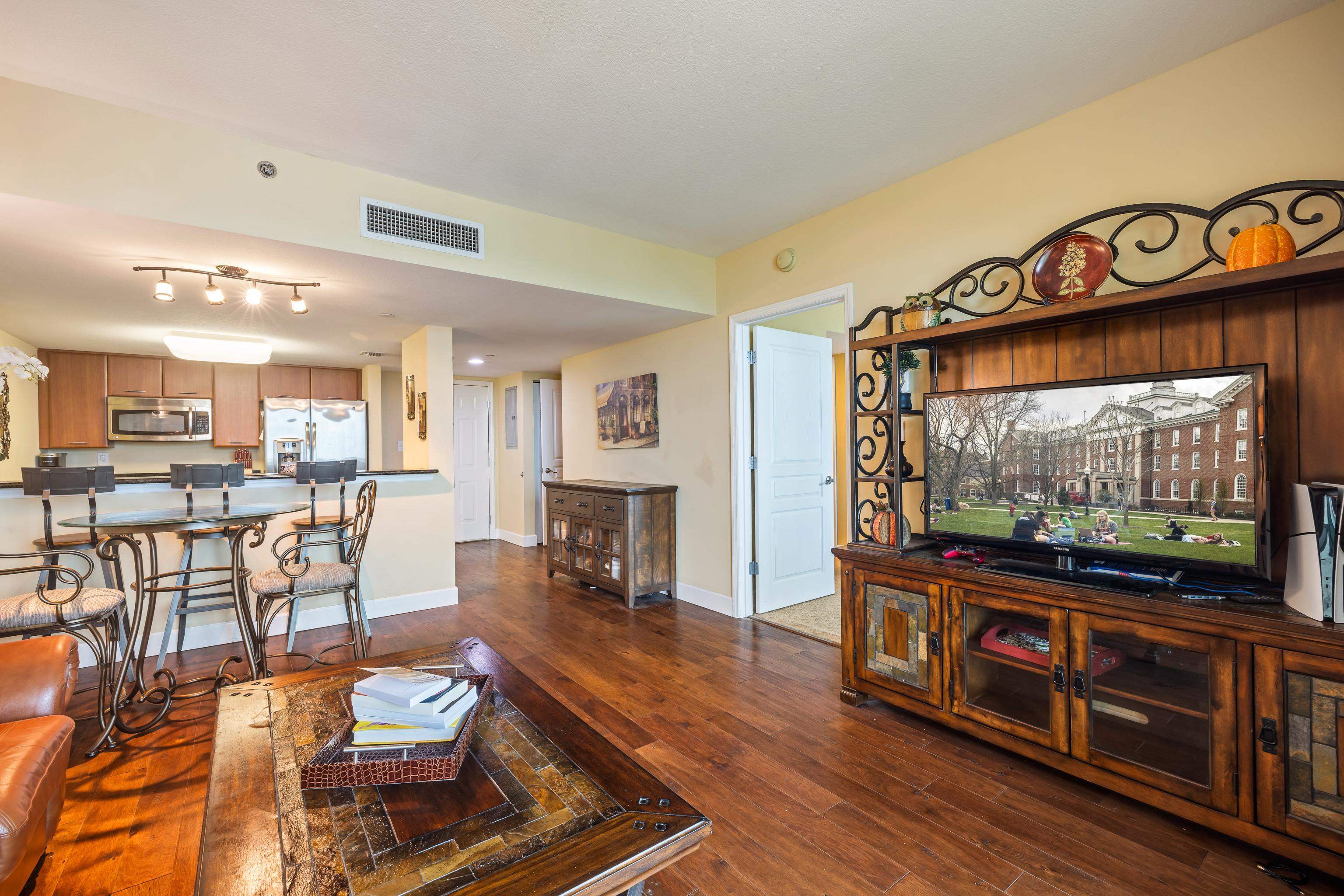 300 S Duval Unit 803 Street #803, Tallahassee, Florida image 16