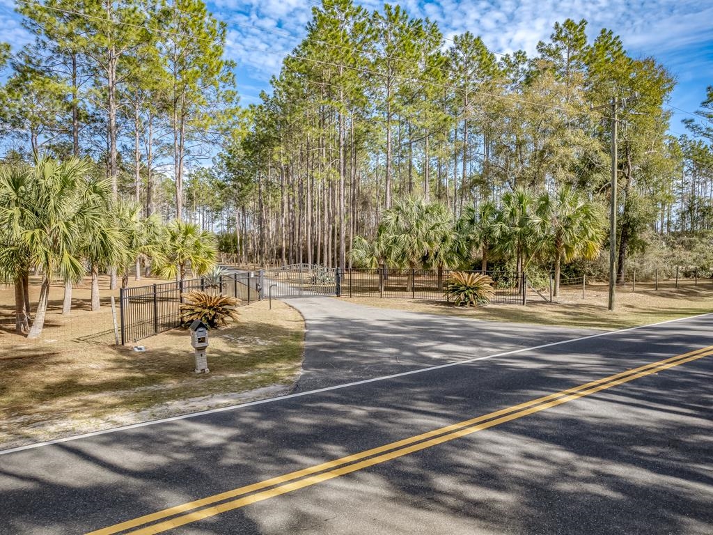 758 East Ivan Road, Crawfordville, Florida image 3
