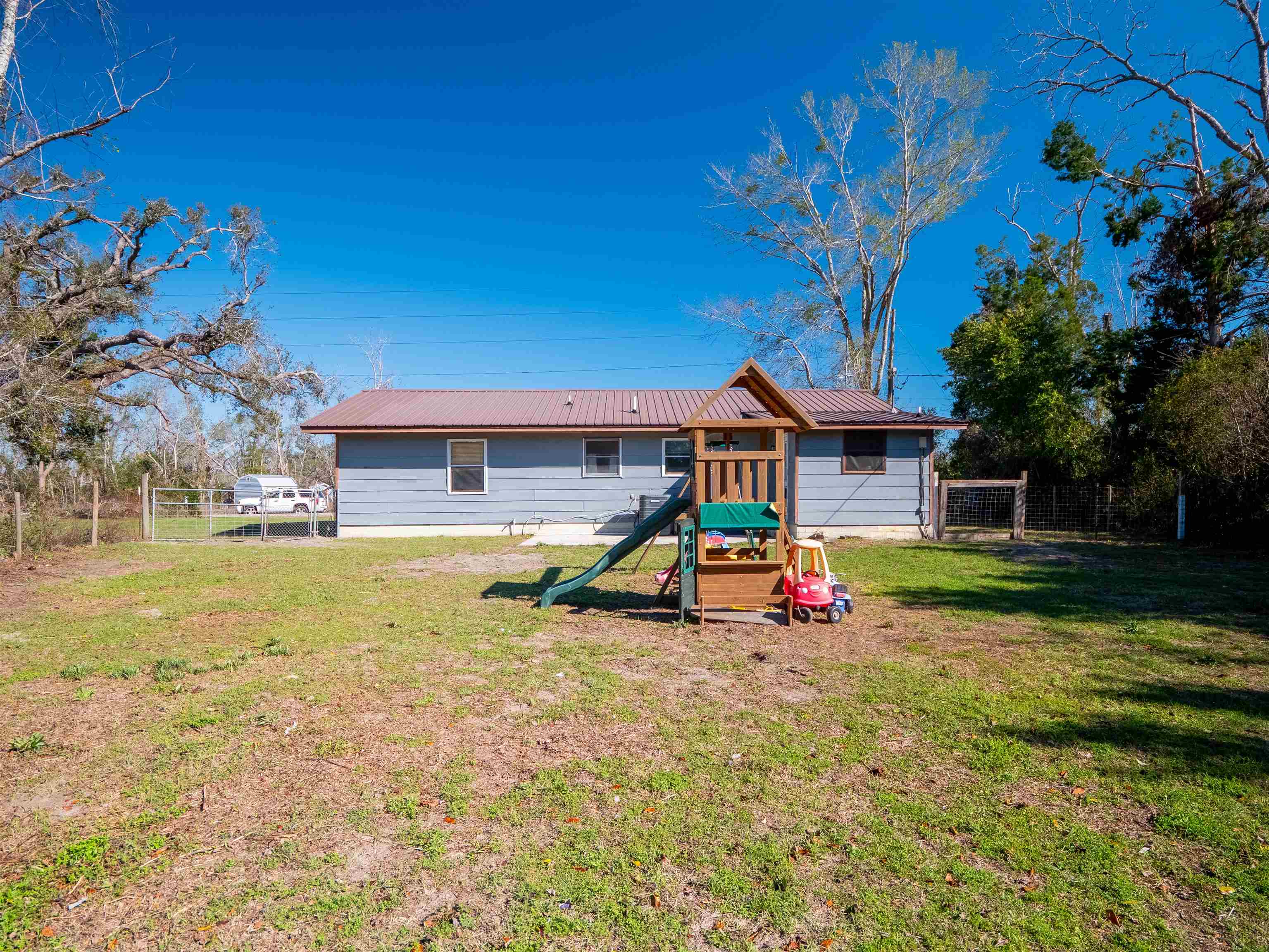 7022 SE Farm Road, Lee, Florida image 30