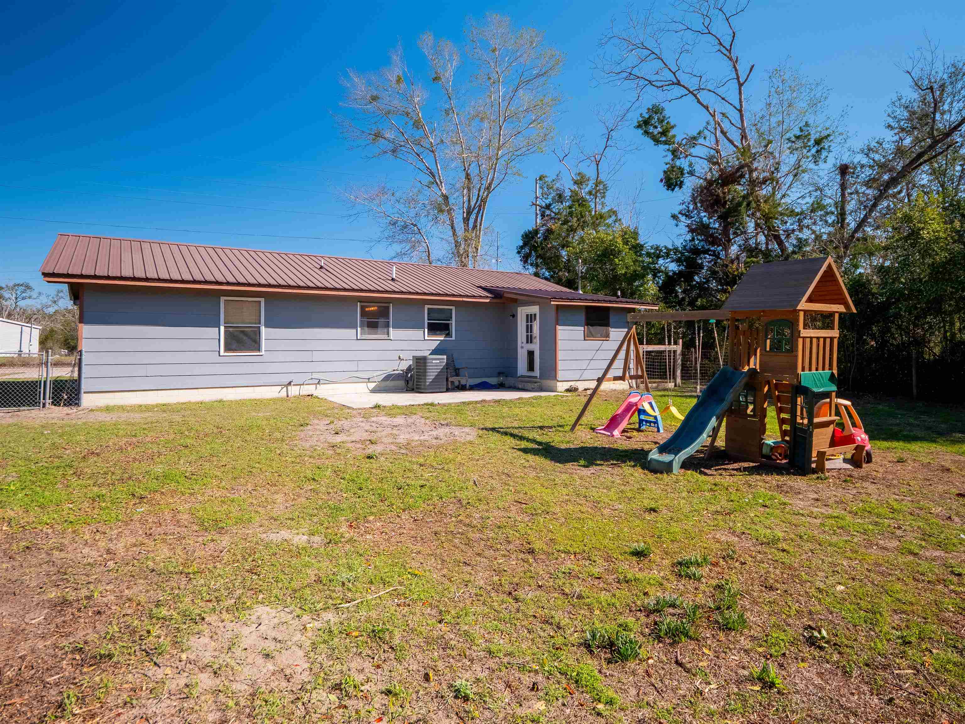 7022 SE Farm Road, Lee, Florida image 34