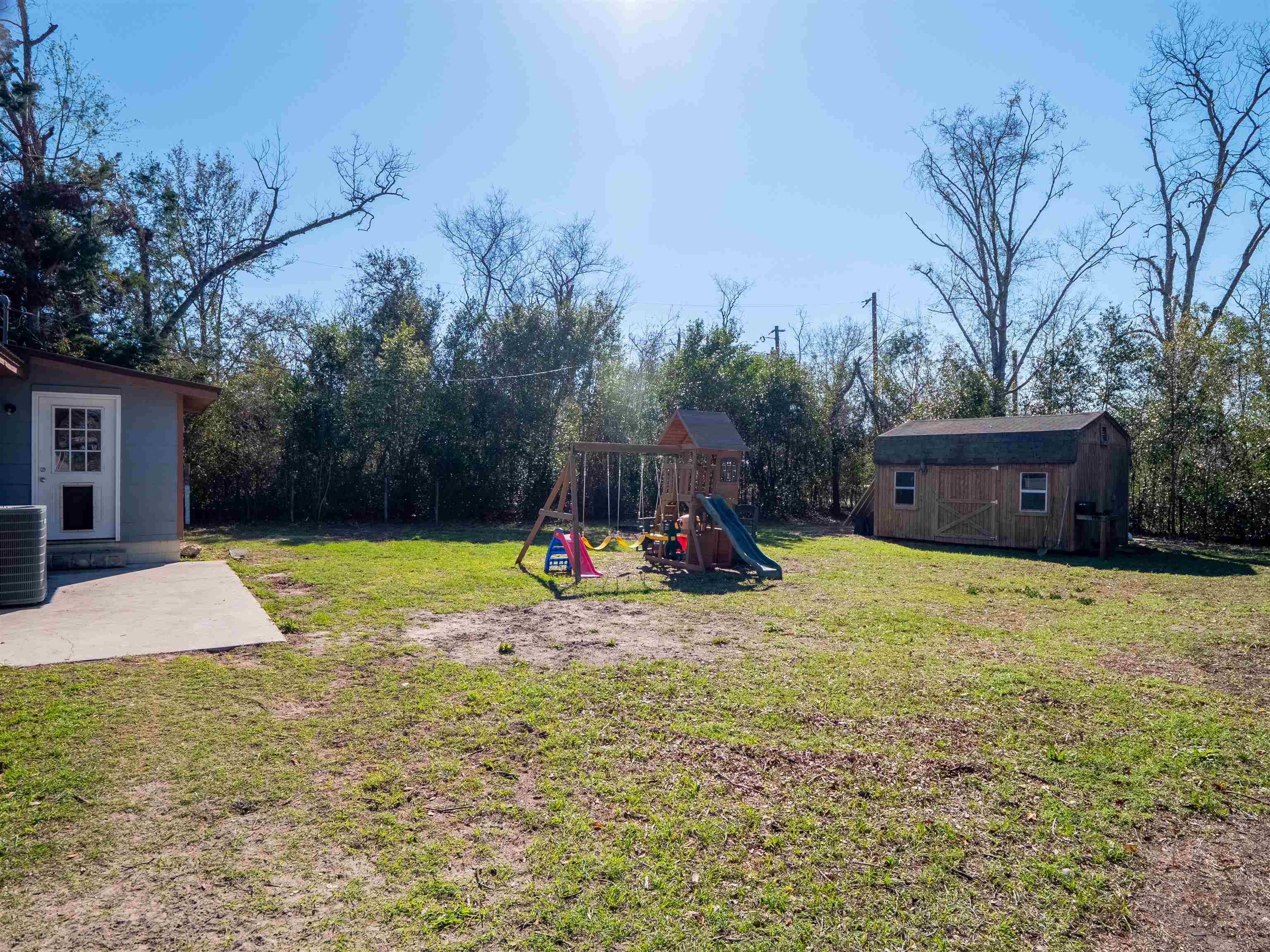 7022 SE Farm Road, Lee, Florida image 35