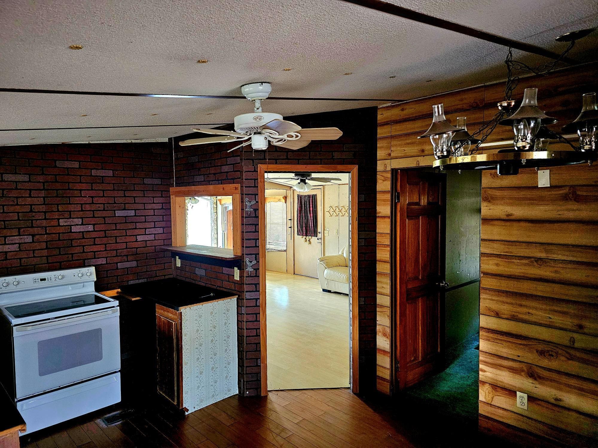238 Winding Creek Lane, Quincy, Florida image 11