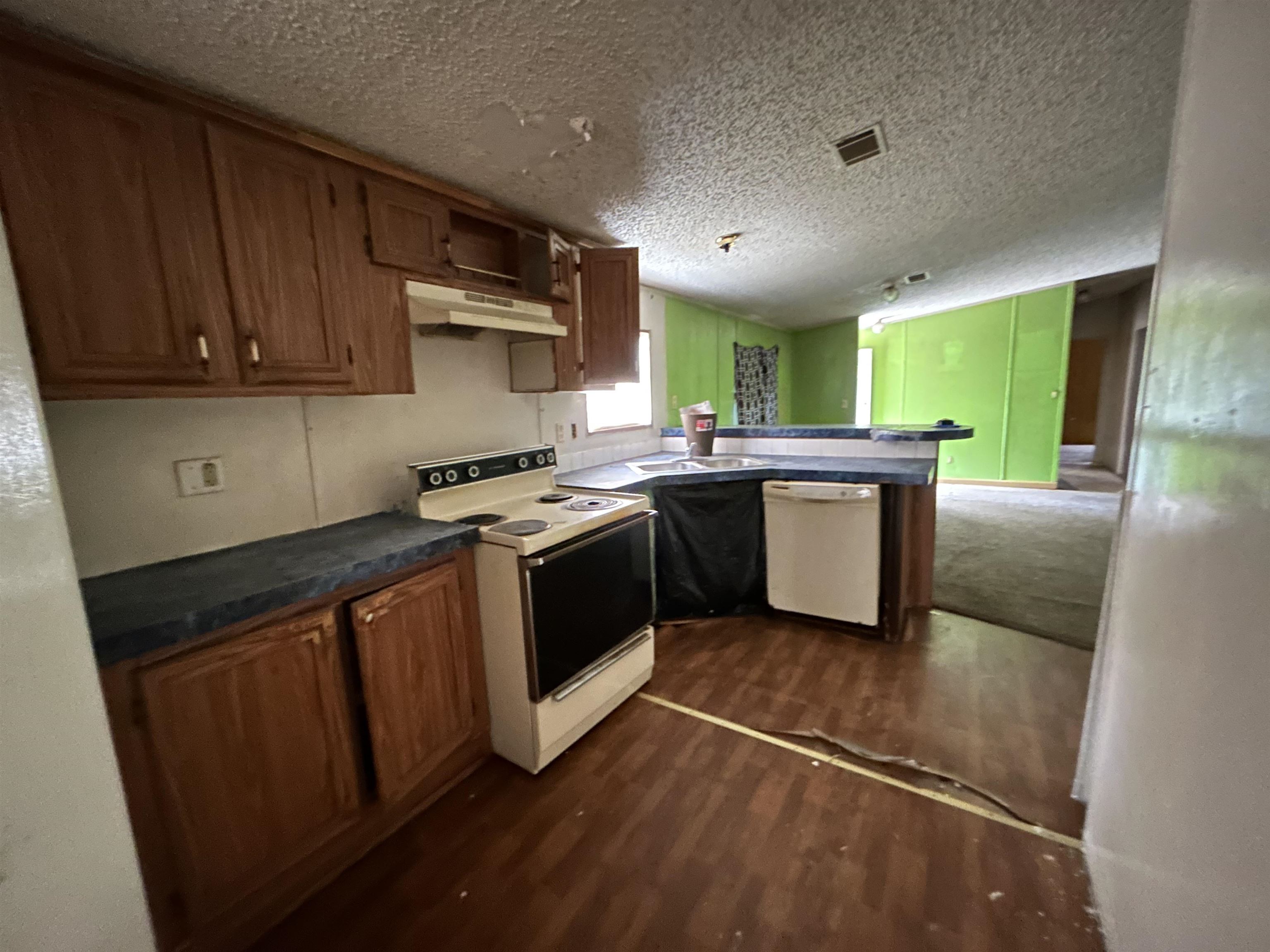 92 Herring Circle, Crawfordville, Florida image 6