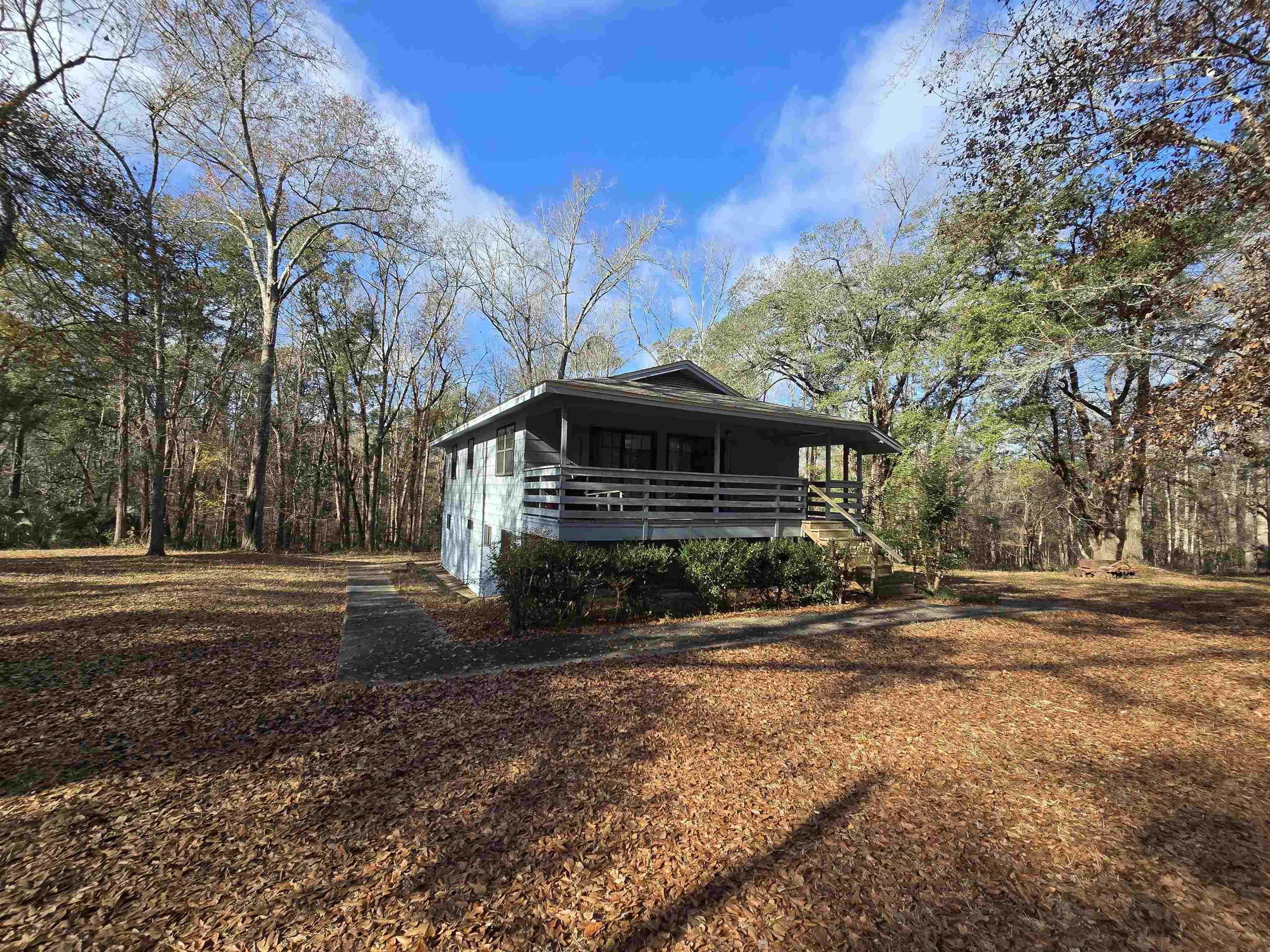 370 Mathis Drive, Havana, Florida image 2