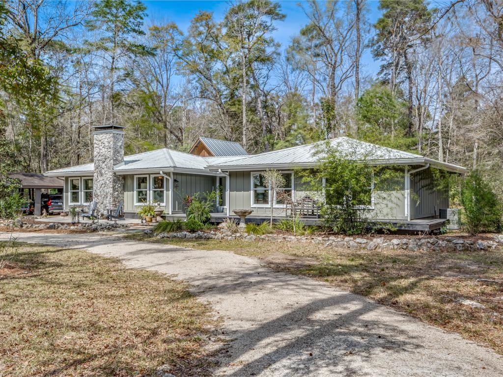 72 Mysterious Waters Road, Crawfordville, Florida image 1