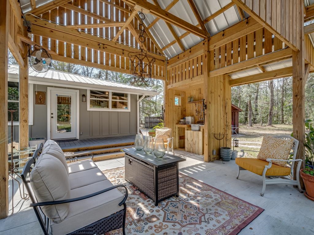 72 Mysterious Waters Road, Crawfordville, Florida image 5