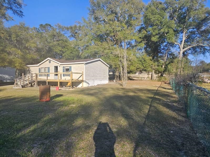 101 S Forest Drive, Midway, Florida image 3