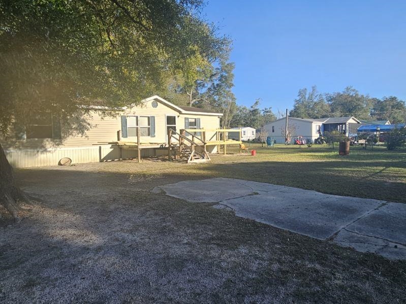 101 S Forest Drive, Midway, Florida image 4