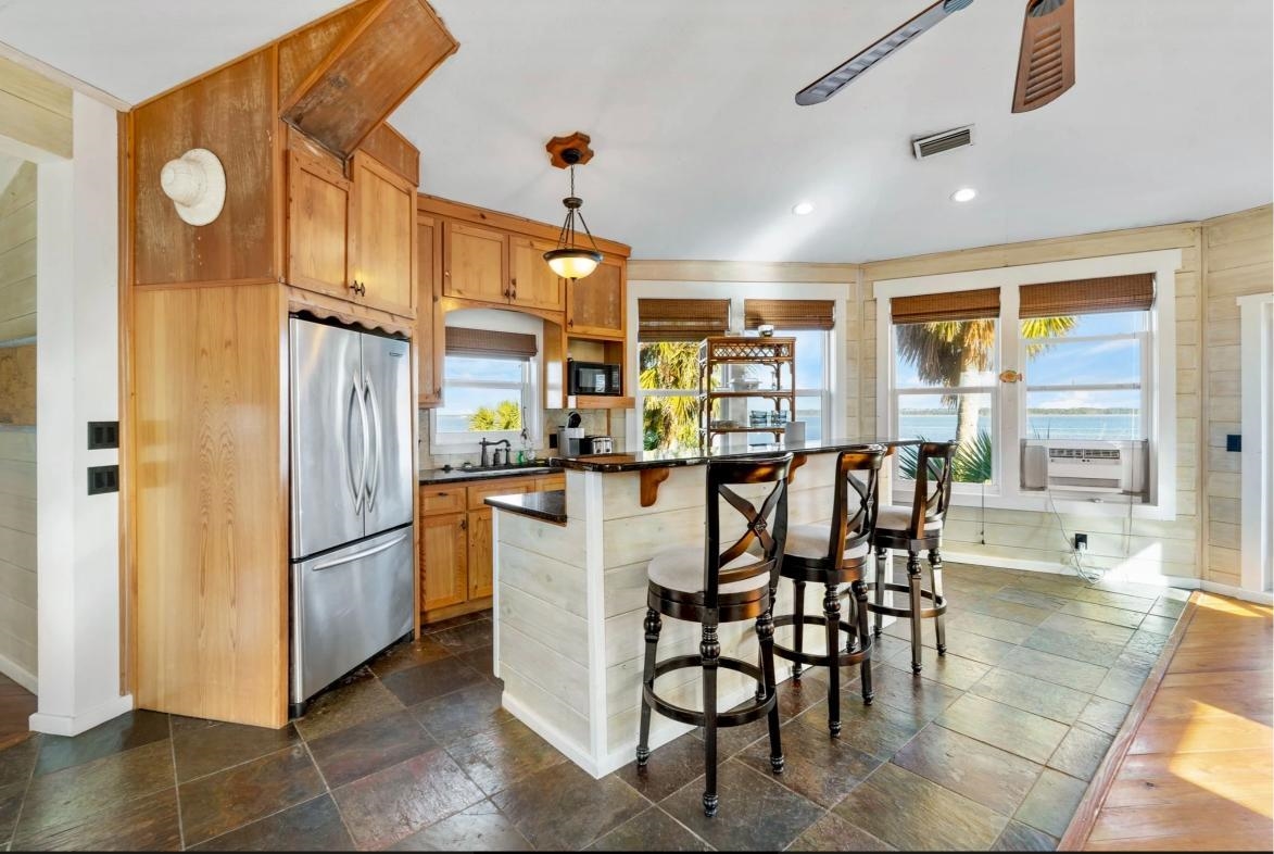 Blacks Island 2 Story Beach Bungalow, Port St Joe, Florida image 10