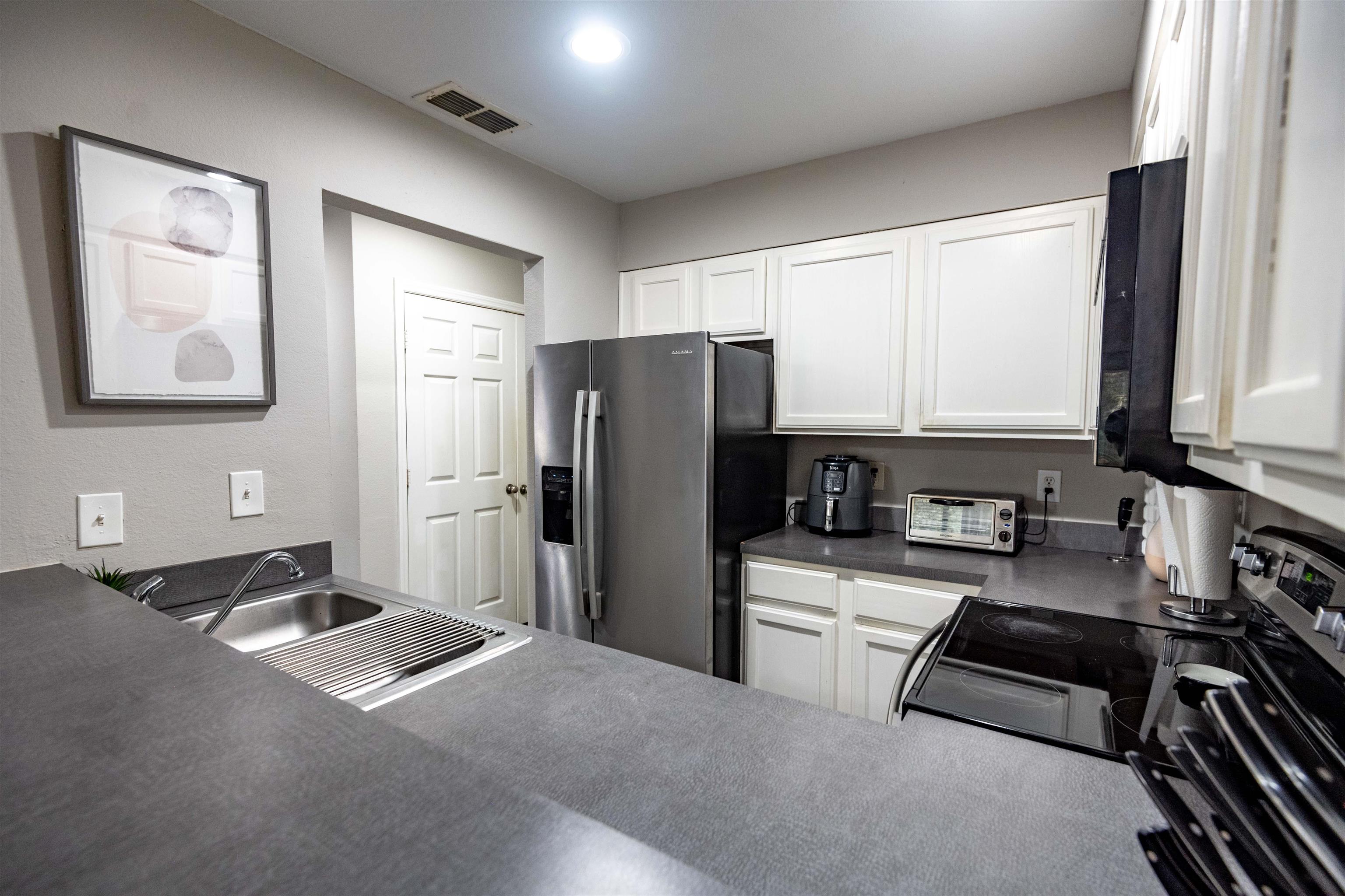 741 White Drive #24, Tallahassee, Florida image 14