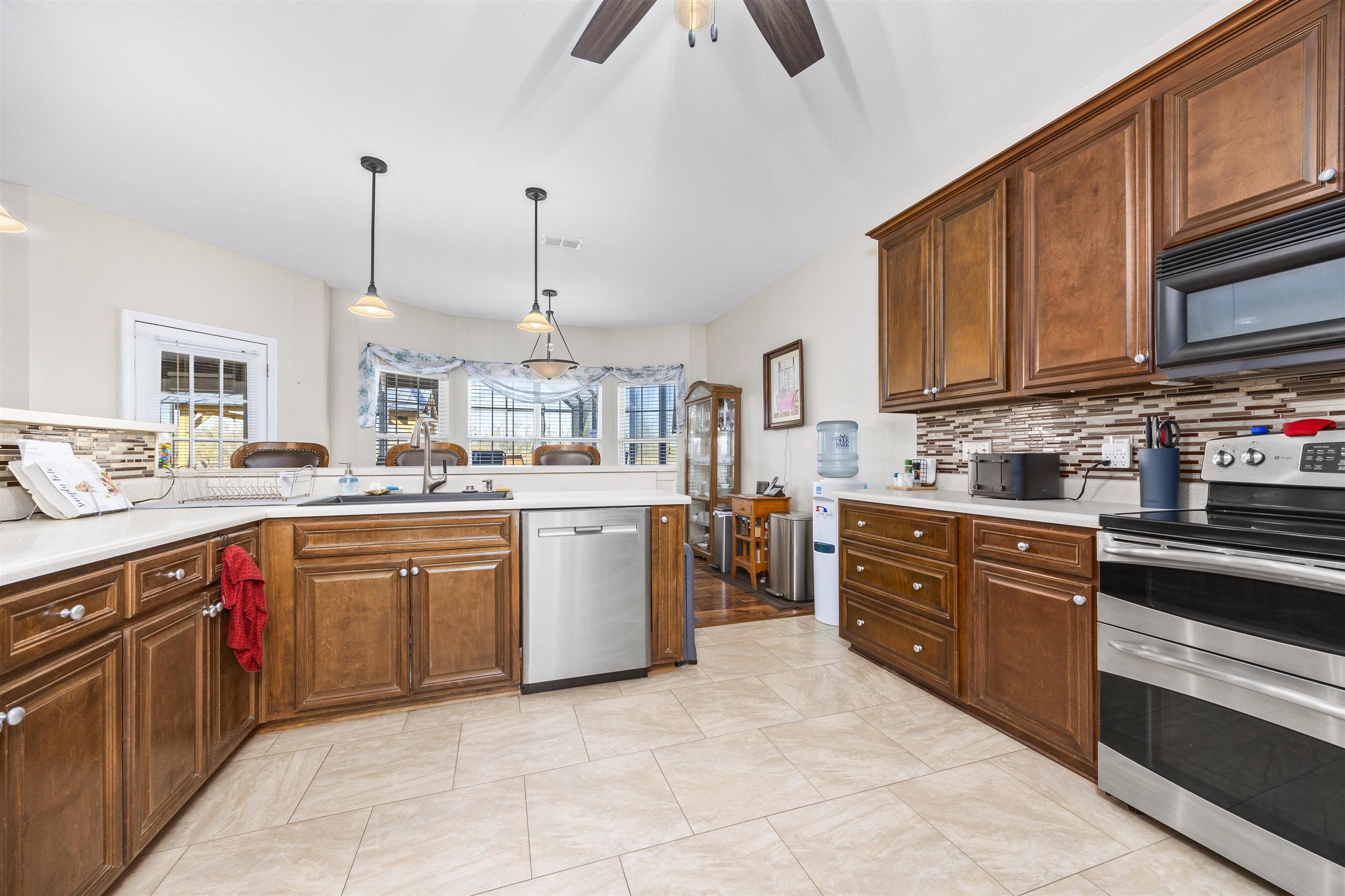 1049 NE Macedonia Church Road, Lee, Florida image 18