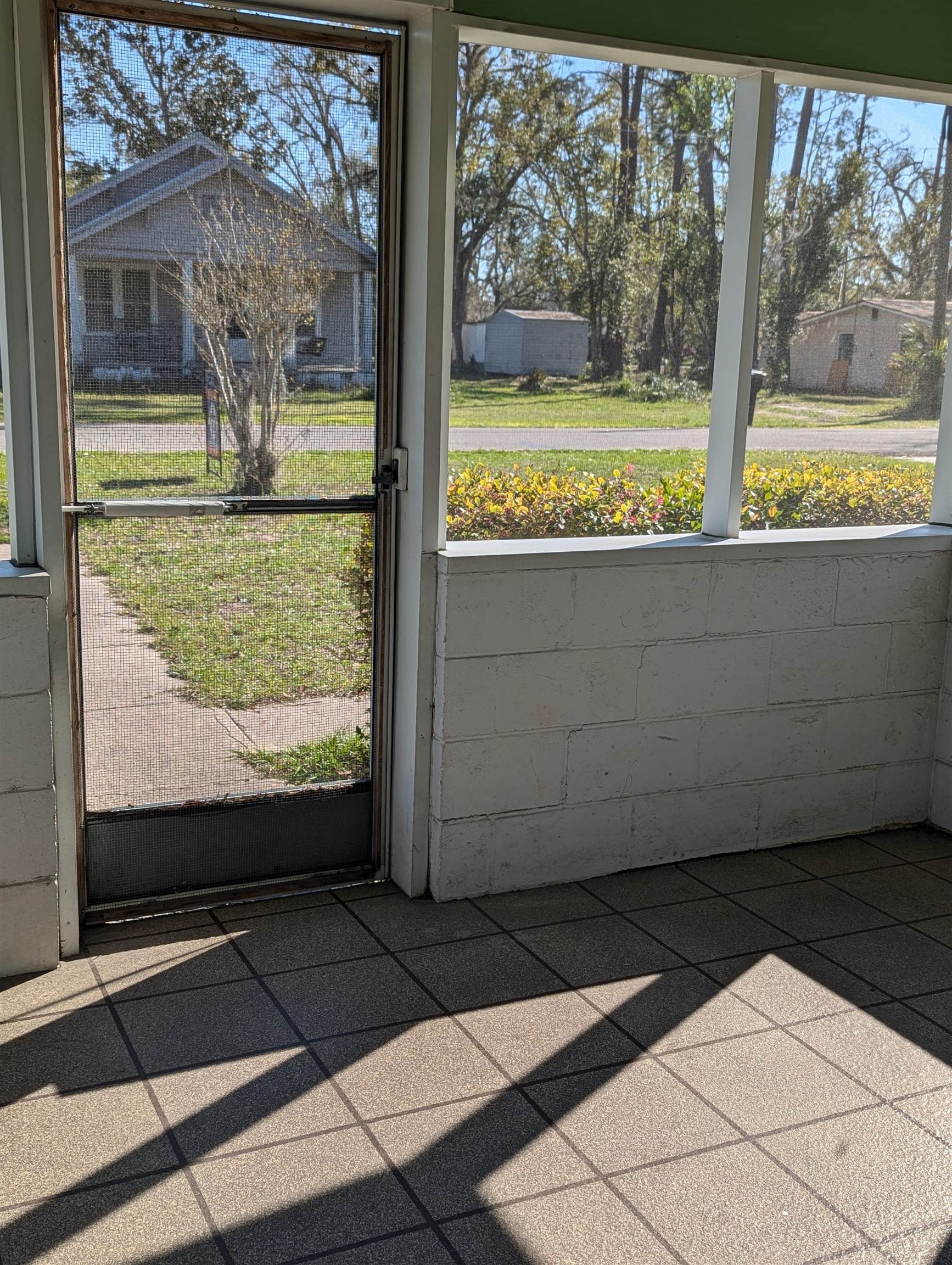 614 W Leon Street, Perry, Florida image 3